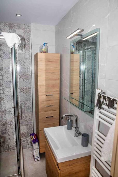 Lavrio Seaview 2Bdr Apt 4 Min Dive From The Sea ภายนอก รูปภาพ